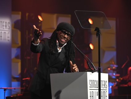 SHOF Chairman Nile Rodgers presented the 2024 Hal David Starlight Award