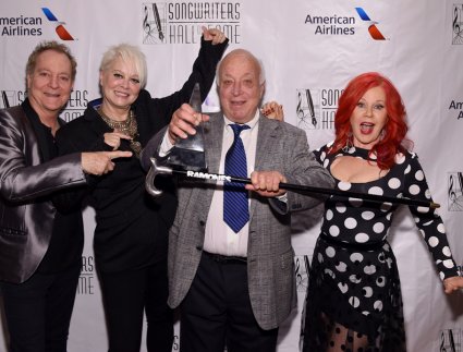 Fred Schneider, Cindy WIlson, Seymour Stein, Kate Pierson