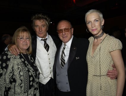 Linda Moran, Rod Stewart, Clive Davis, Annie Lennox