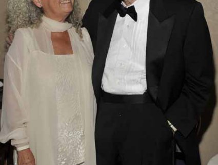 Nora Guthrie, Hal David