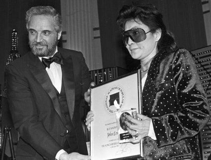 Yoko Ono