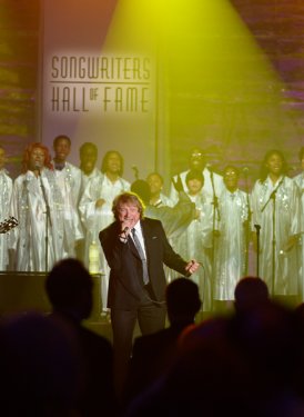 Mick Jones, Lou Gramm and the Anthony Morgan Inspirational Choir