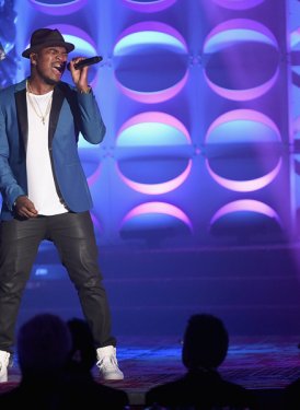 Ne-Yo performs Coming With You for John LoFrumento