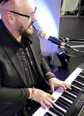 Desmond Child